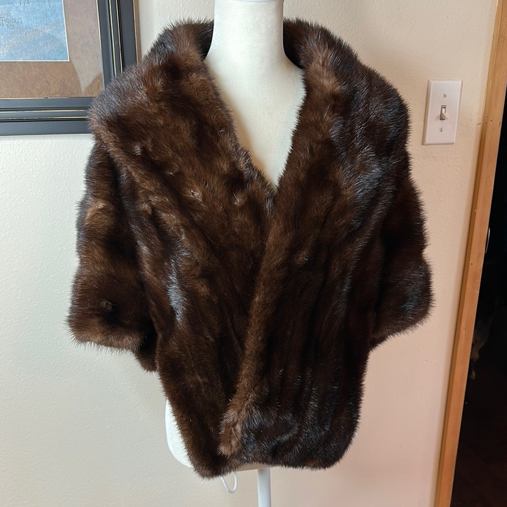 Vintage Luxury Brown Mink Cape - Edmondton Furriers Ltd.